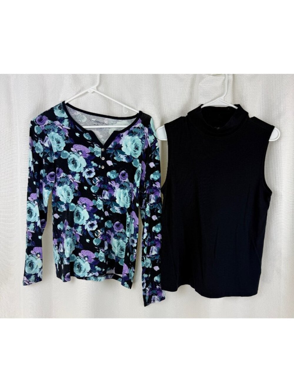 Croft & Barrow Womens Large Henley and Mock Neck Top Blouse Black Floral Set